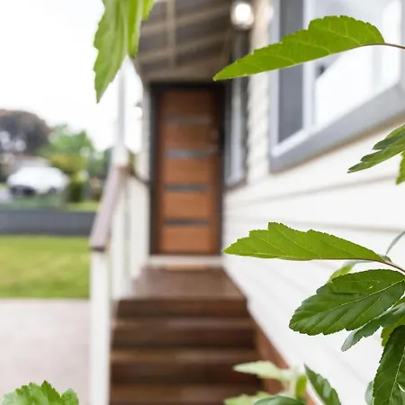 Lemon & Myrtle Cottage Myrtleford Exterior photo